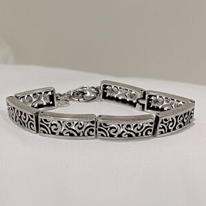 Brighton Silver tone, hinge bracelet great condition